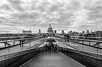 London - Millenium Bridge