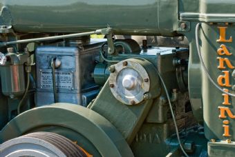 vecchio trattore quanto tempo č passato ... #3