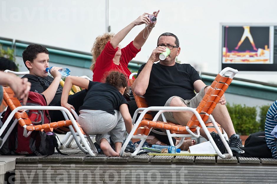 life's moments @ Amsterdam: a busy family