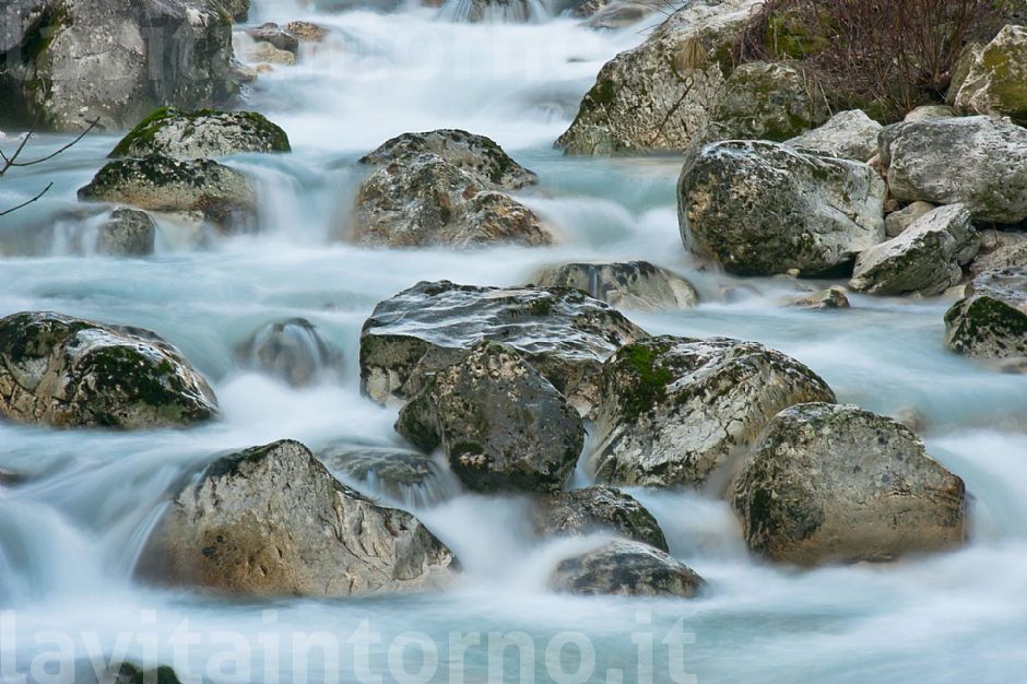 2011.1.1 waterfall of greetings/cascata di auguri