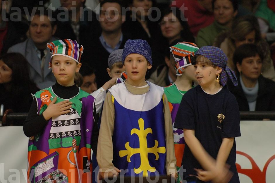 minibaskettando: scenda in campo ... l'inno!