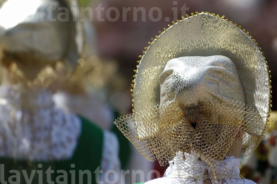 copricapo russo (gruppo Kalinuska)