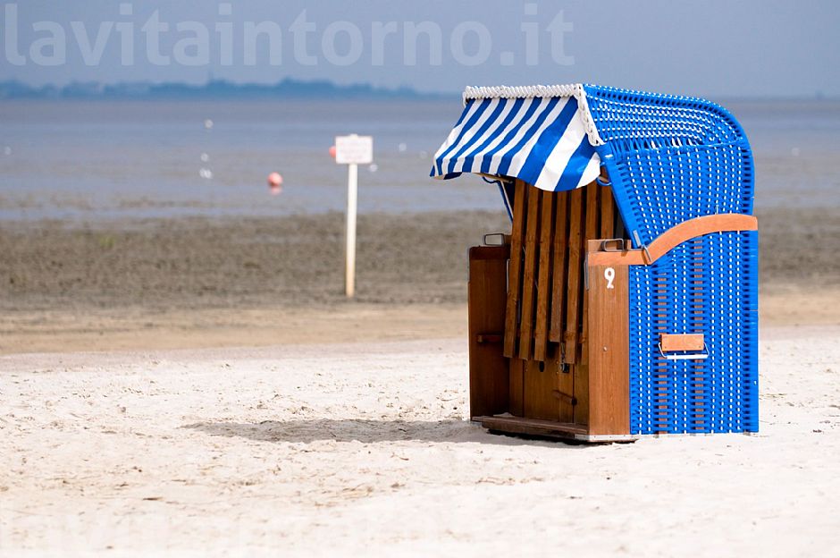 playing with roles: the cheeky