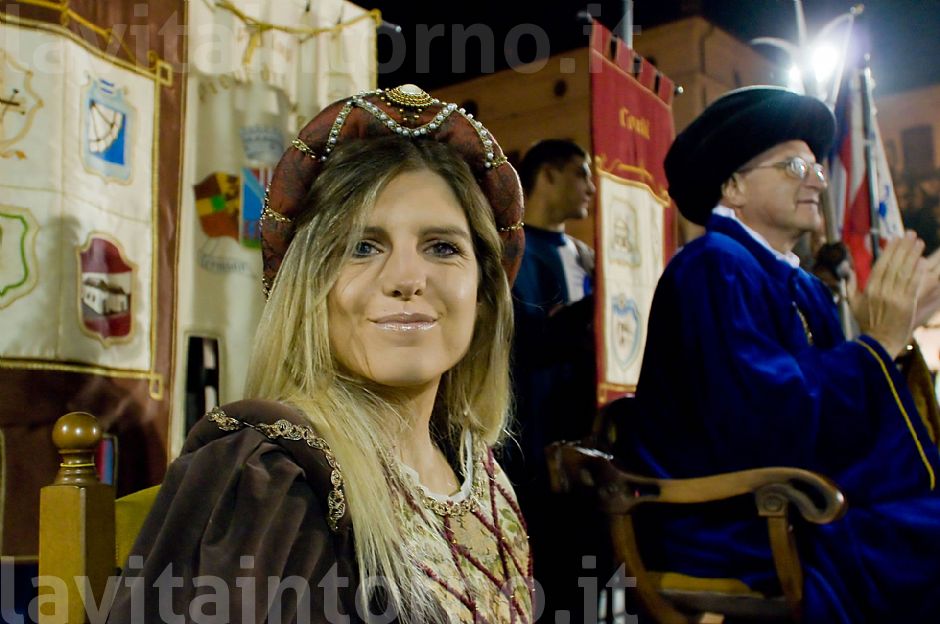 a village on the rope: see you next year