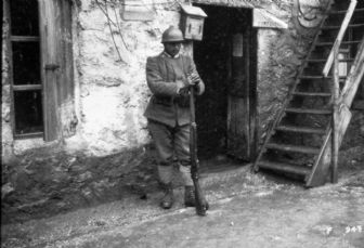 Le scarpe al sole Le scarpe al sole