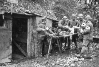 Le scarpe al sole Le scarpe al sole